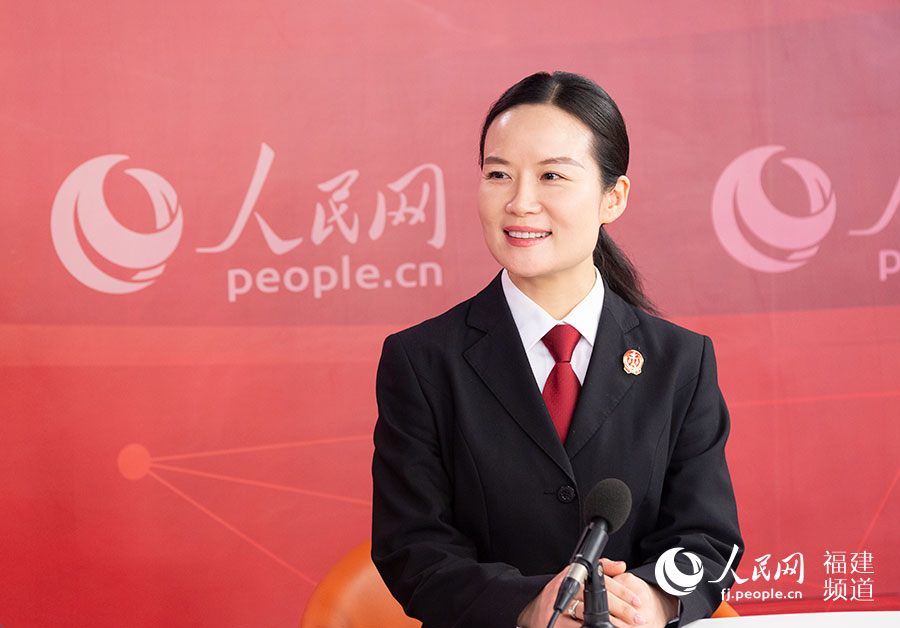 閩侯縣人民法院黨組書記、院長朱玲接受人民網(wǎng)專訪 焦艷攝