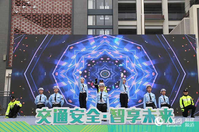 衶꡷ Jz