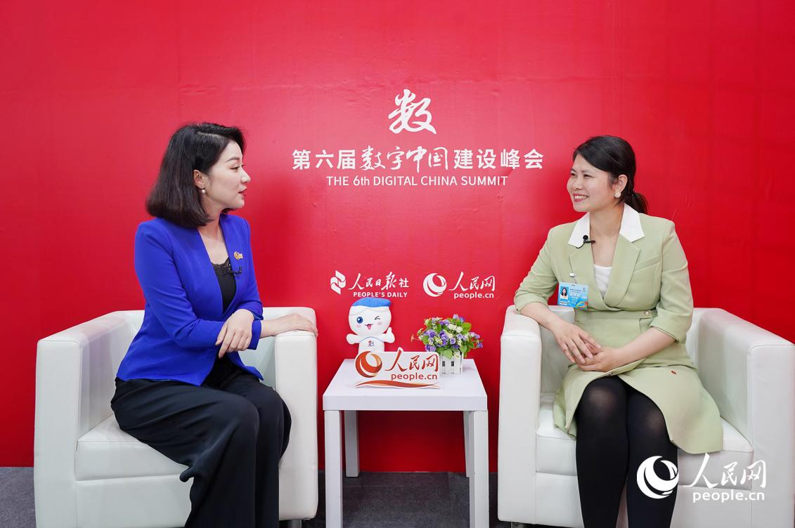 徐春梅接受人民網(wǎng)專訪。人民網(wǎng) 蘭志飛攝