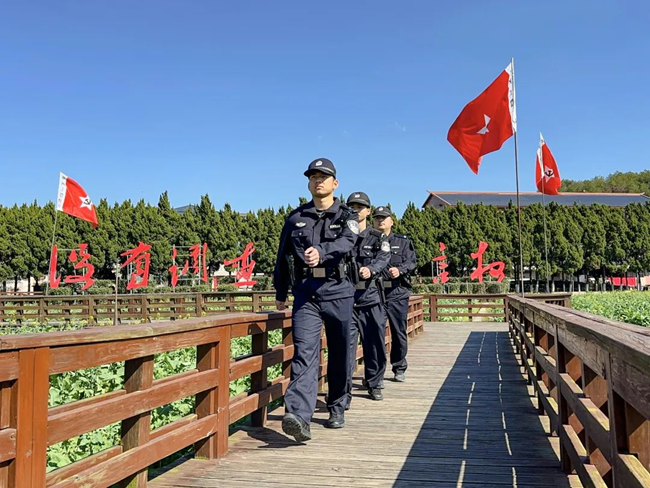 加大對(duì)重點(diǎn)部位巡邏力度。龍巖公安供圖
