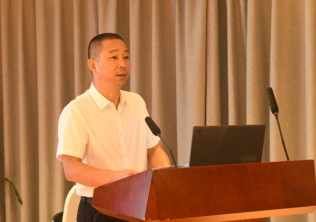 3.平潭綜合實(shí)驗(yàn)區(qū)社會(huì)事業(yè)局黨組成員、四級(jí)調(diào)研員王遠(yuǎn)星致詞.jpg