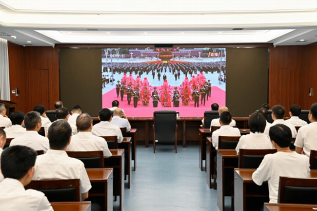 組織收看“國家烈士紀念日”紀念活動現(xiàn)場直播