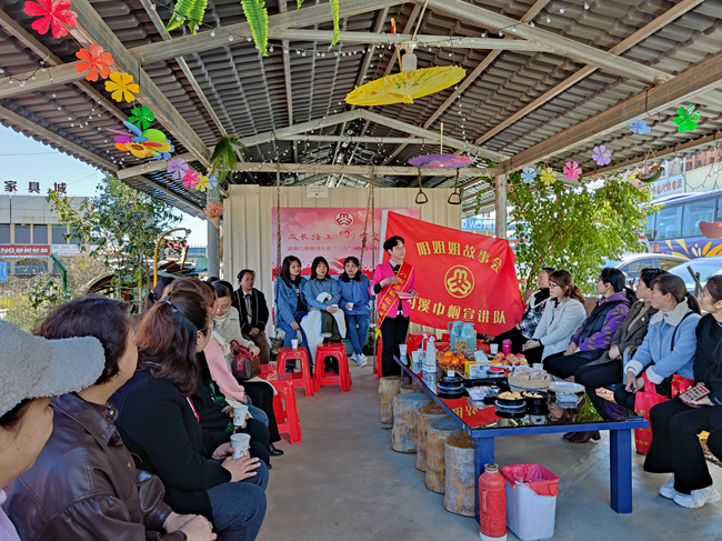 明溪巾幗宣講隊(duì)下基層。明溪縣融媒體中心供圖