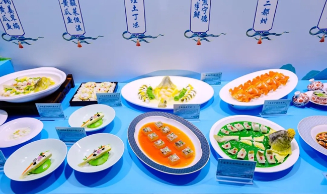 “魚躍山海 尋味蕉城”一縣一桌菜推介區(qū)
