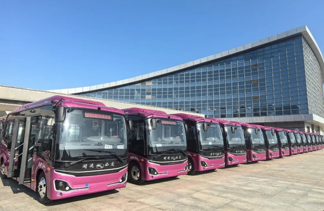 更新的公交車