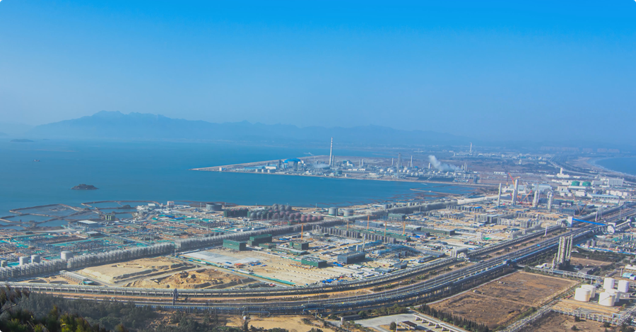 漳州古雷石化基地是全國七大石化產(chǎn)業(yè)基地之一，也是大陸唯一的臺(tái)灣石化產(chǎn)業(yè)園。漳州古雷開發(fā)區(qū)新聞中心供圖