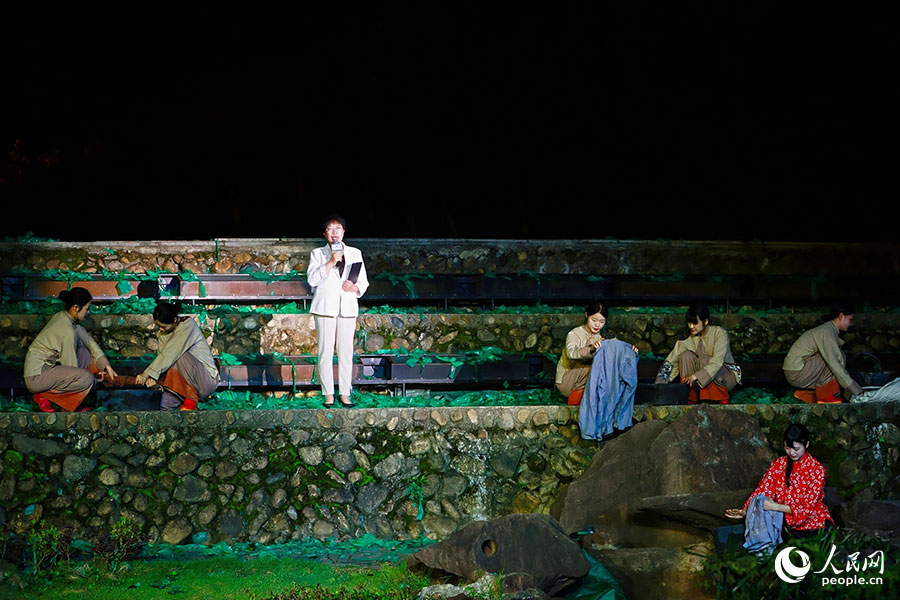 閩北蘇區(qū)婦女擔(dān)架隊(duì)、洗衣隊(duì)隊(duì)員后代張珍秀。人民網(wǎng) 李唯一攝