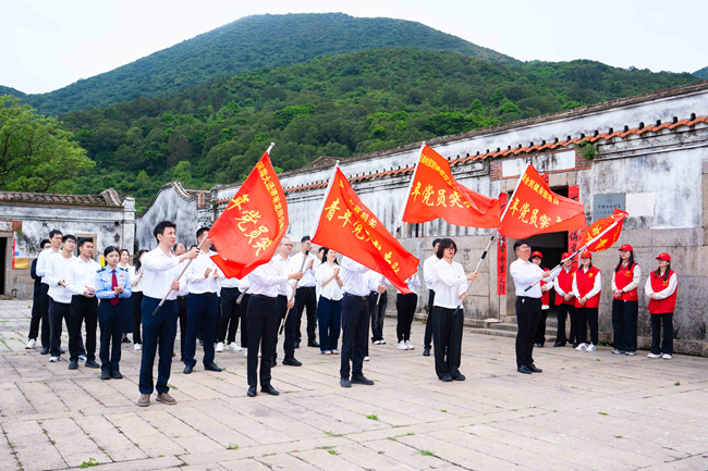“融領(lǐng)青鋒 五四薪傳”福清市優(yōu)秀青年黨員走讀“最福清”活動(dòng)現(xiàn)場(chǎng)