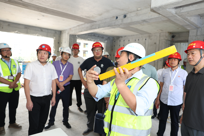 觀摩現(xiàn)場。中建海峽廈門公司供圖