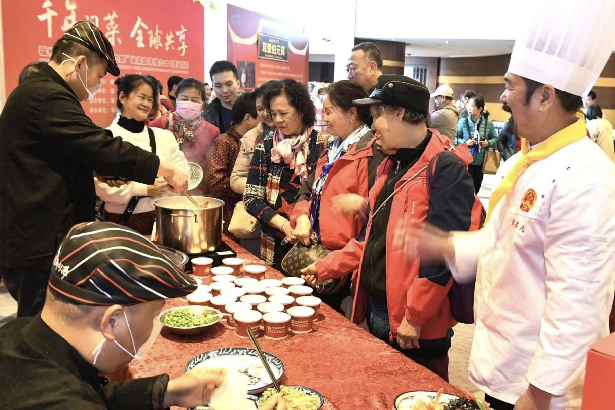“千年閩菜 全球共享”閩菜宣傳推介會走進澳門。福州市餐飲烹飪行業(yè)協(xié)會供圖